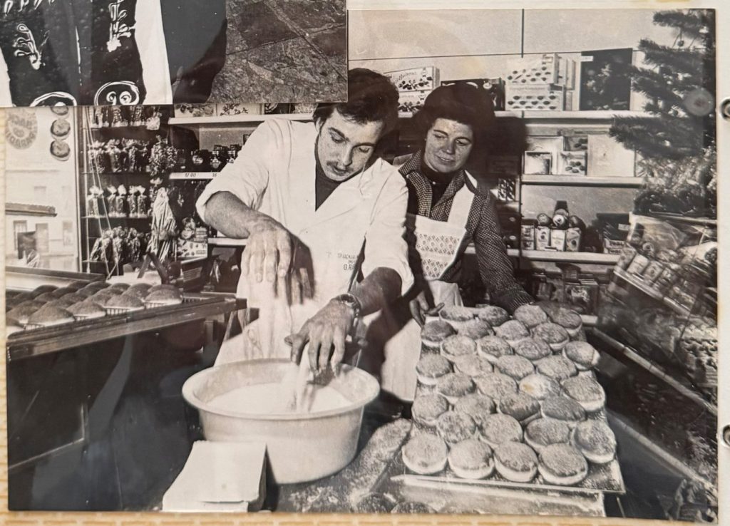 Originalbild, Familie Plum bei der Herstellung von Berlinern
